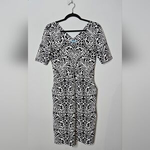 J. McLaughlin Sheath Catalina Cloth Timeless Black White V-neck Womens S‎ Dress